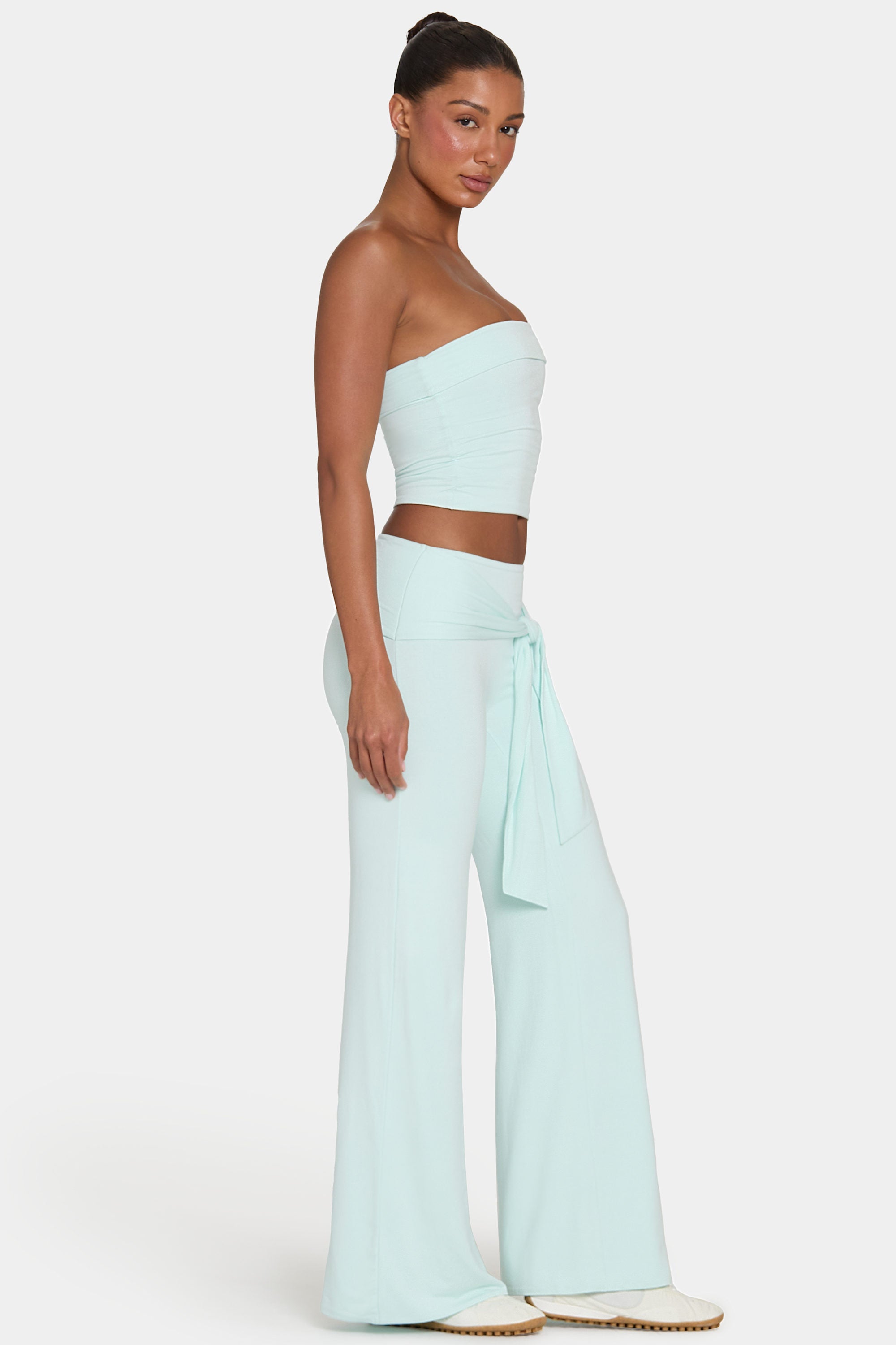 ButterCloud™ Tie-Waist Wide-Leg Trousers in Peppermint