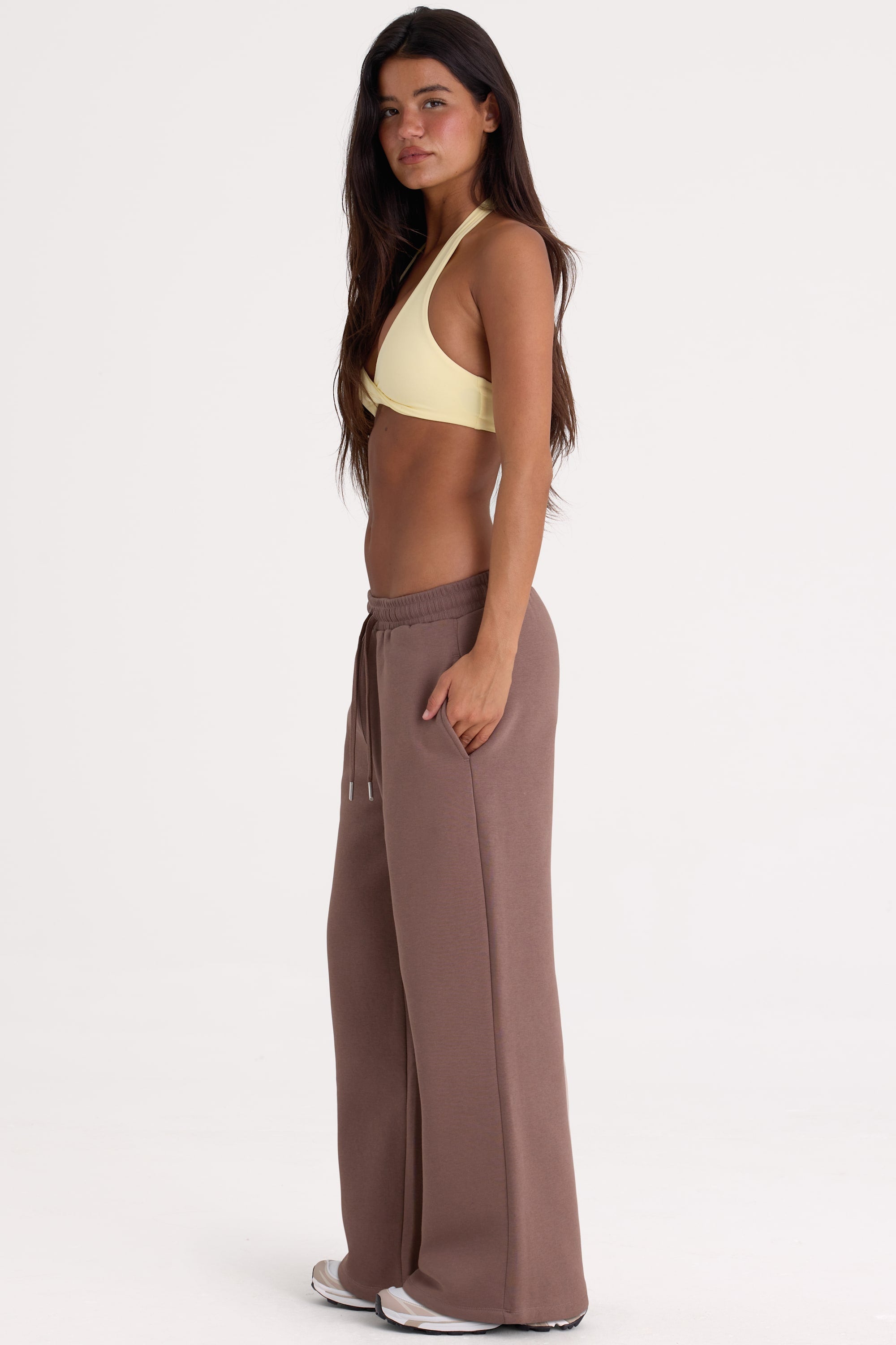Brushed Jersey Wide-Leg Joggers in Cocoa