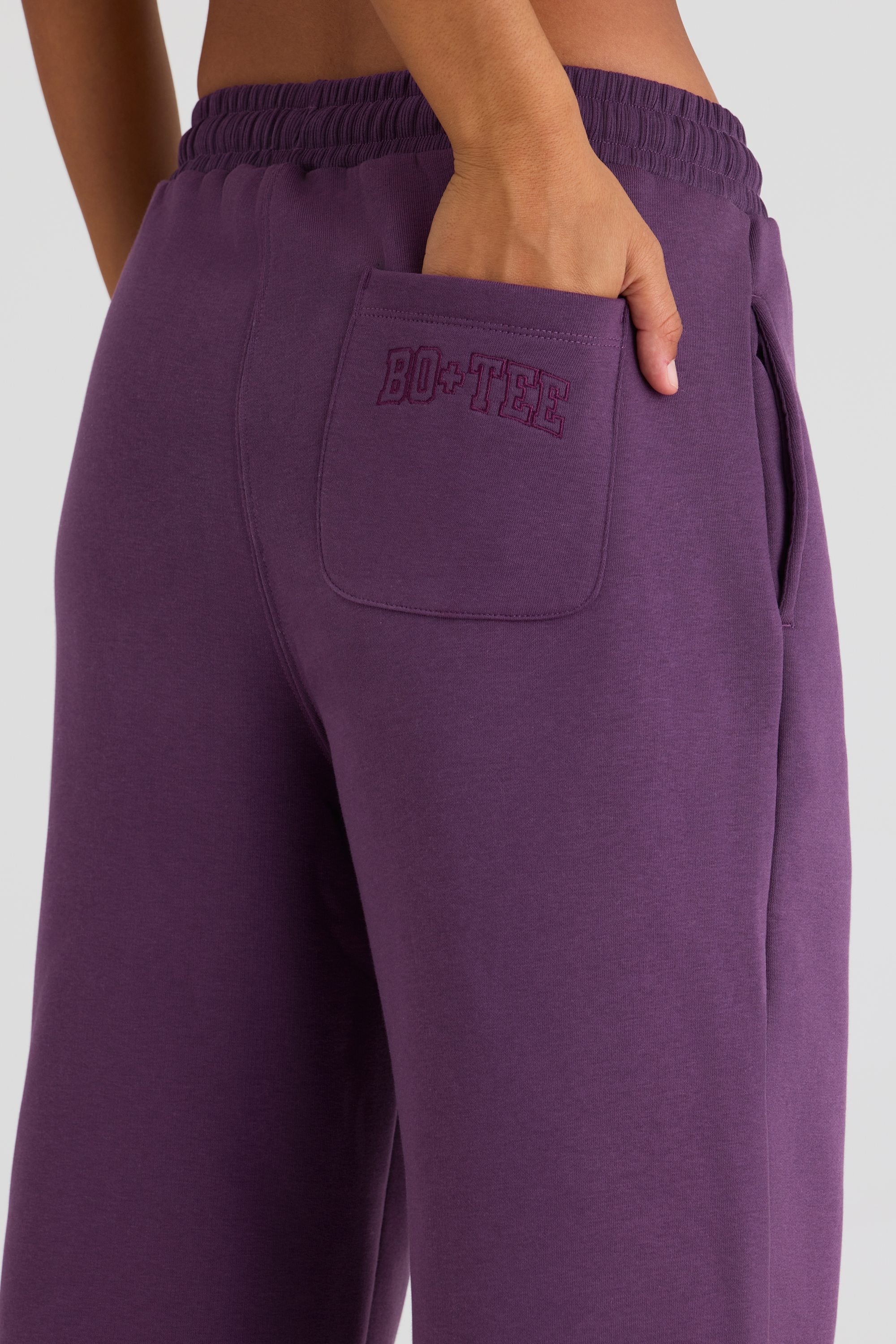 Brushed Jersey Wide-Leg Joggers in Plum