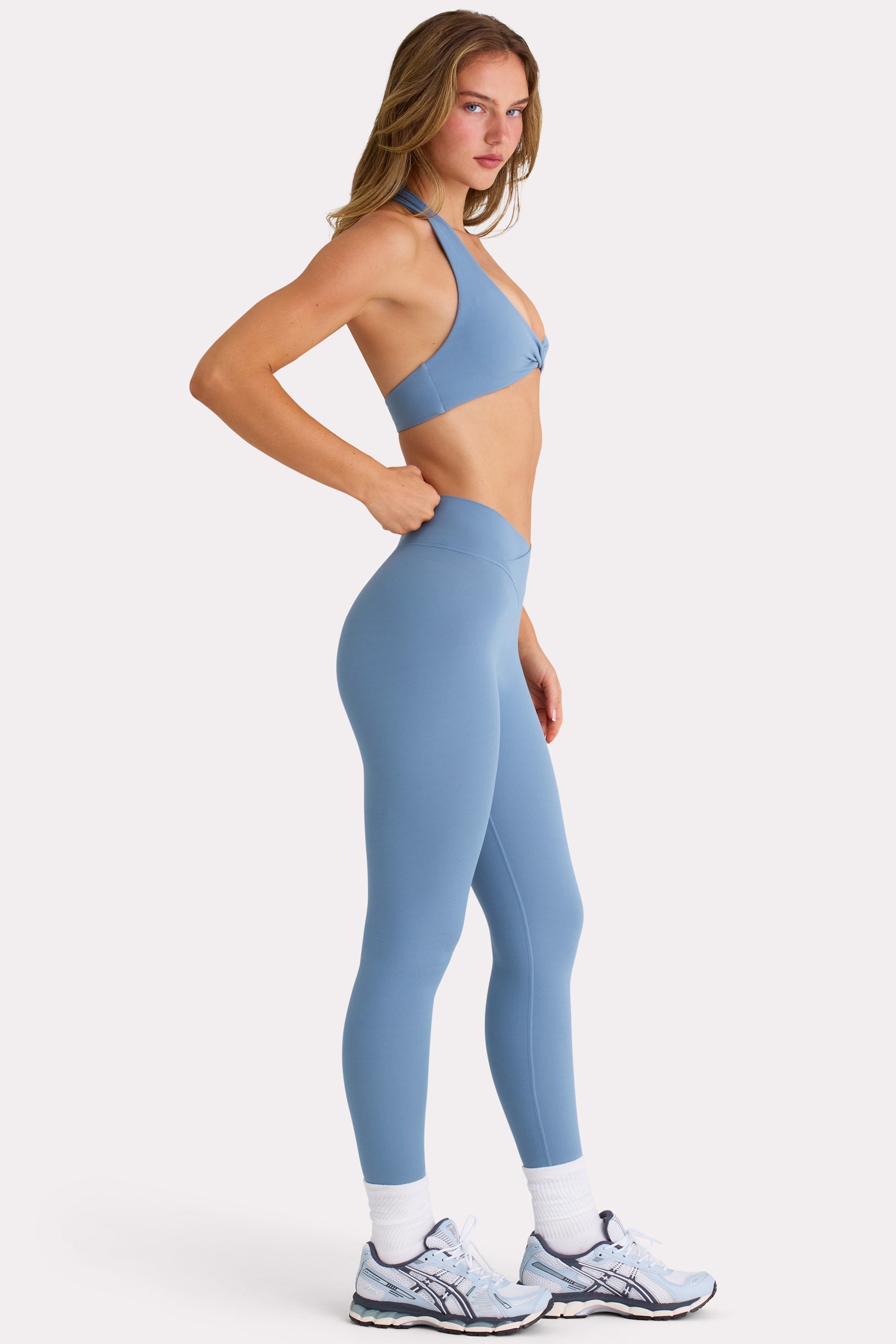 Soft Active Leggings in Marine