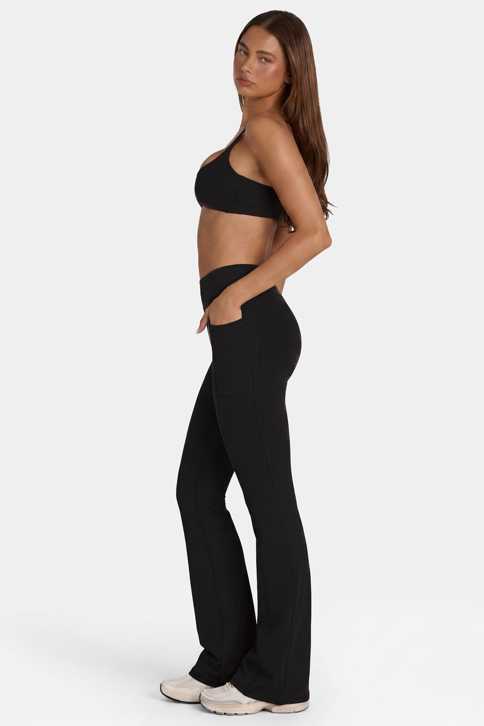 Soft Active V-Waist Flared Leggings in Black