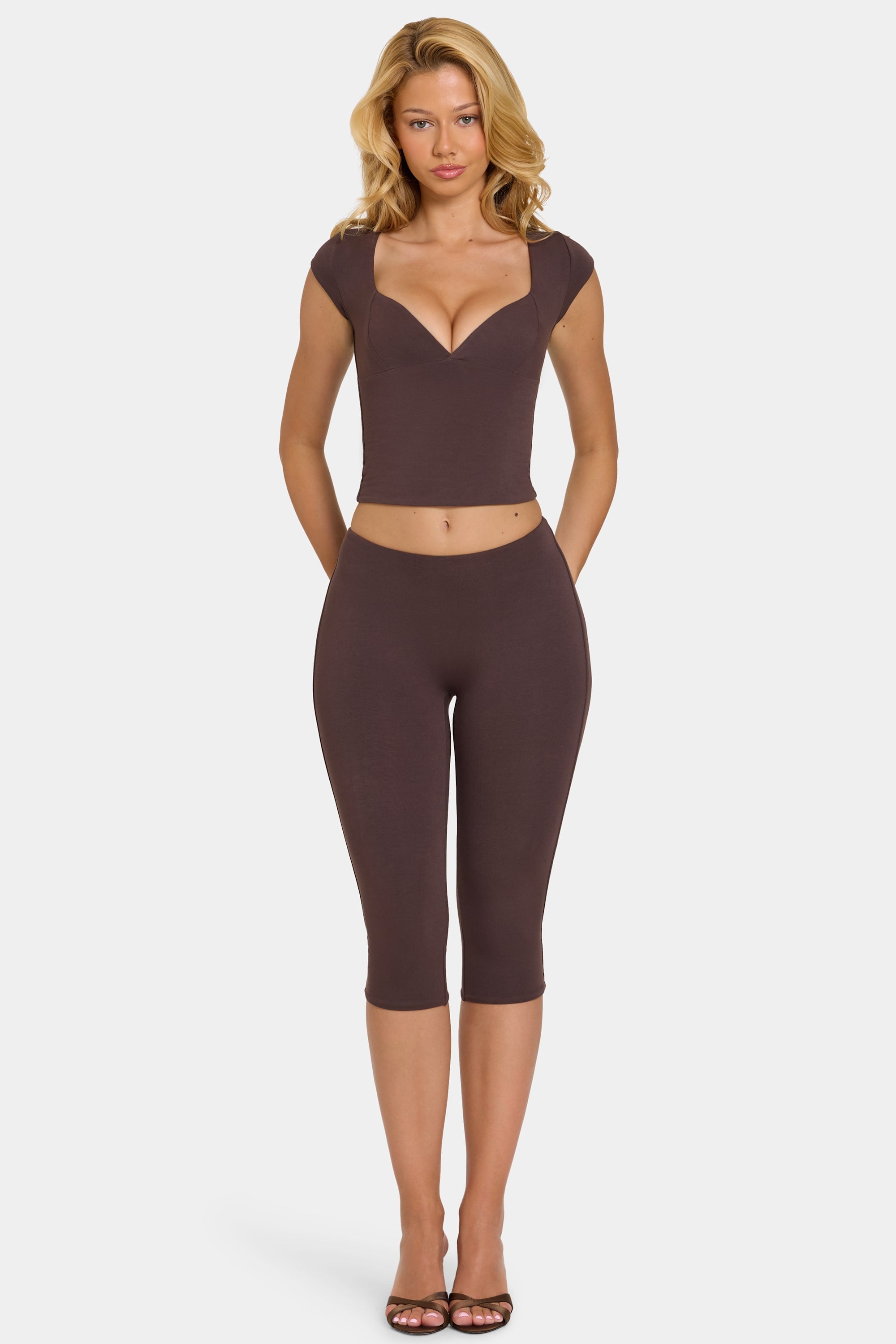 Modal Capri Leggings in Chocolate